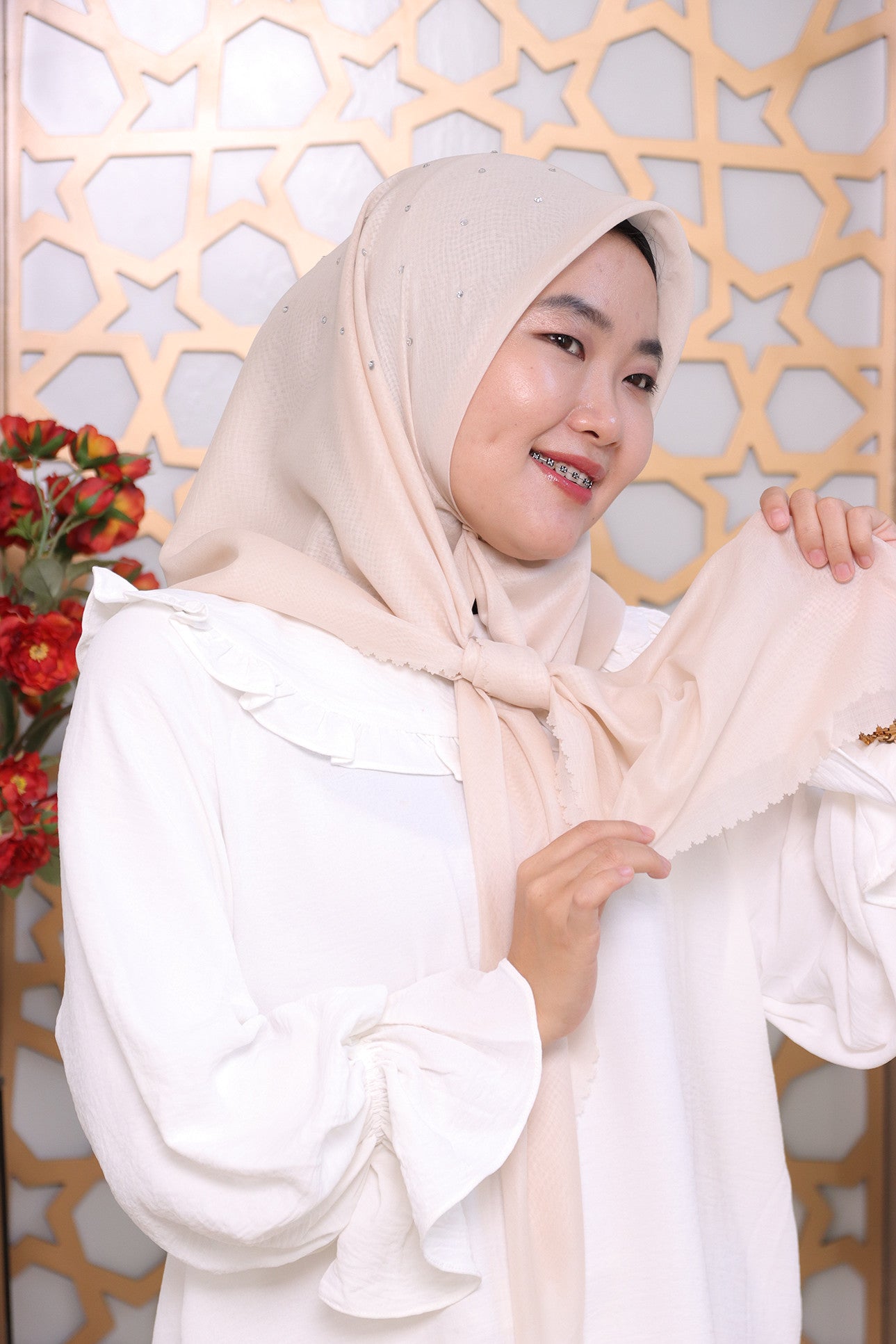 Elegant Scarf - Light Cream