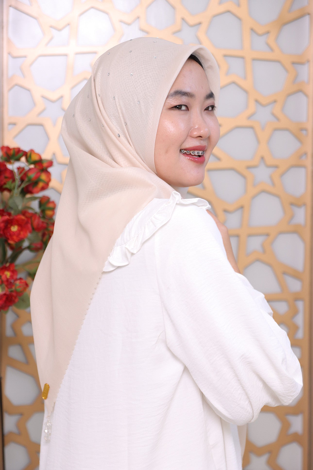 Elegant Scarf - Light Cream